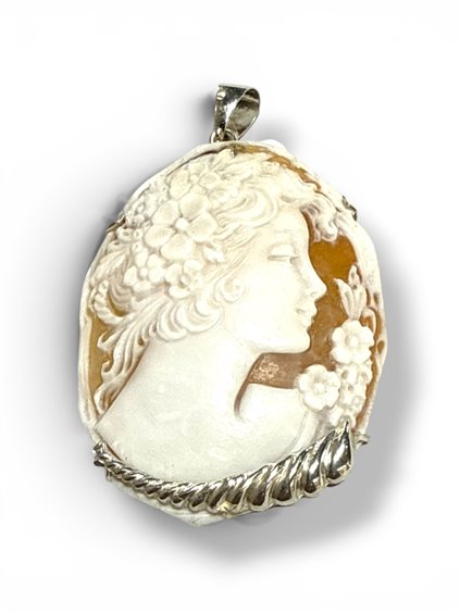 Pendant Mandile 1922 Woman Cammei  in Silver Conchiglia 2MCICM233.5 - 2MCICM233.5